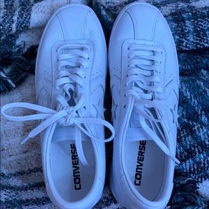 BRAND NEW converse